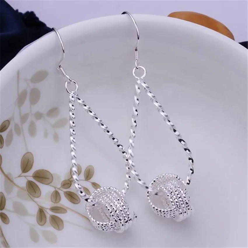 Brincos Femininos de Prata 925 – Design Elegante e Sofisticado - Imagem 4