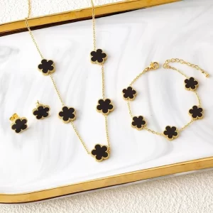 Conjunto de Joias Feminino 3 Peças – Colar, Pulseira e Brincos com Flores e Trevo